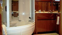 BEIJA FLORE -  Master Ensuite
